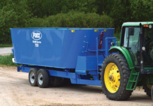 750 1800N SERIES TRAILER VERTICAL COMPOST MIXERS