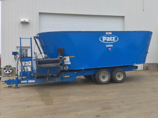 used patz 950 twin screw vertical tmr wagon